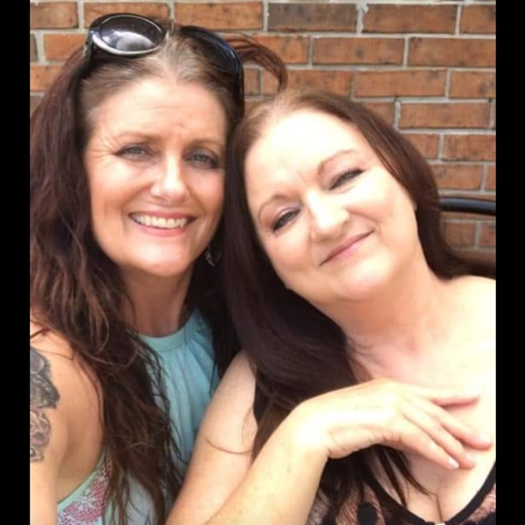 Meet your Posher, Amy - Picture 3 of 7